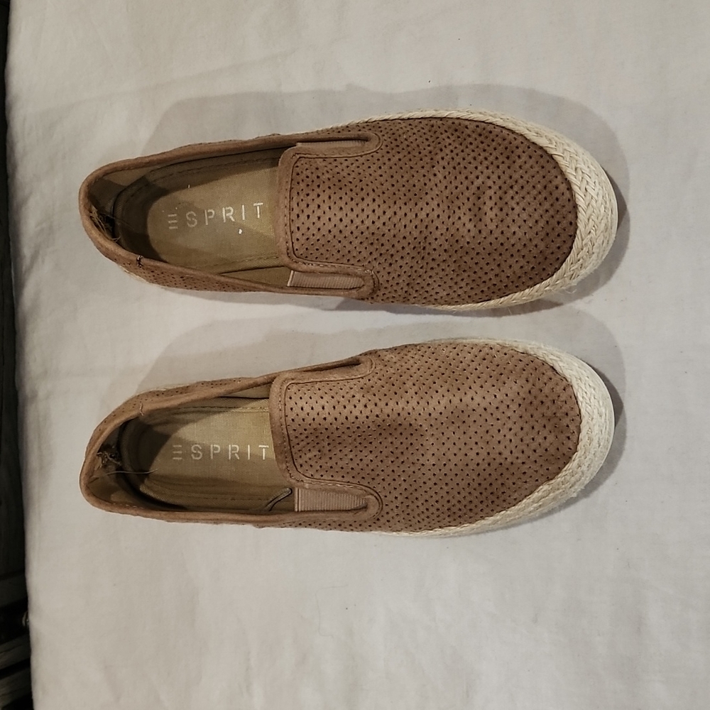 Esprit shoe size 7.5